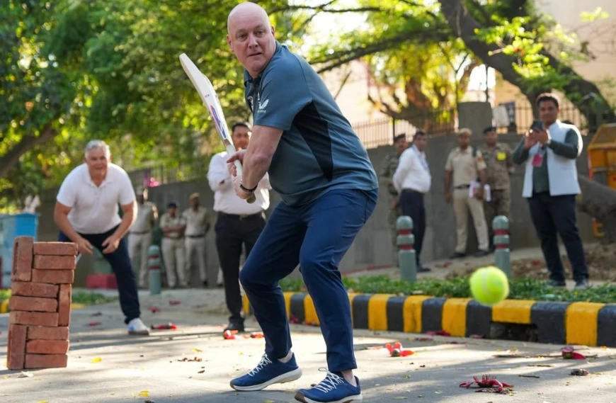 New Zealand PM Christopher Luxon Plays Cricket in Delhi, Strengthens India Ties