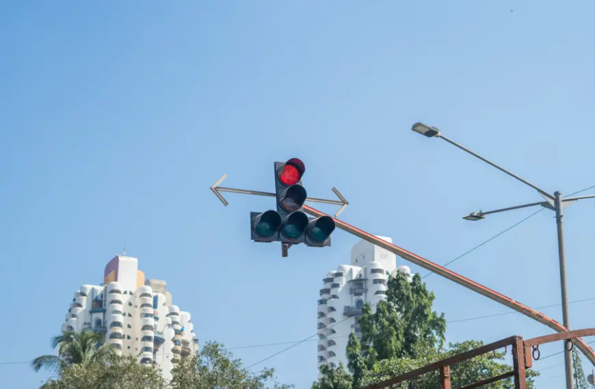 Sakht Kanoon, Tez Raftar: India’s 2025 Traffic Dhamaka!