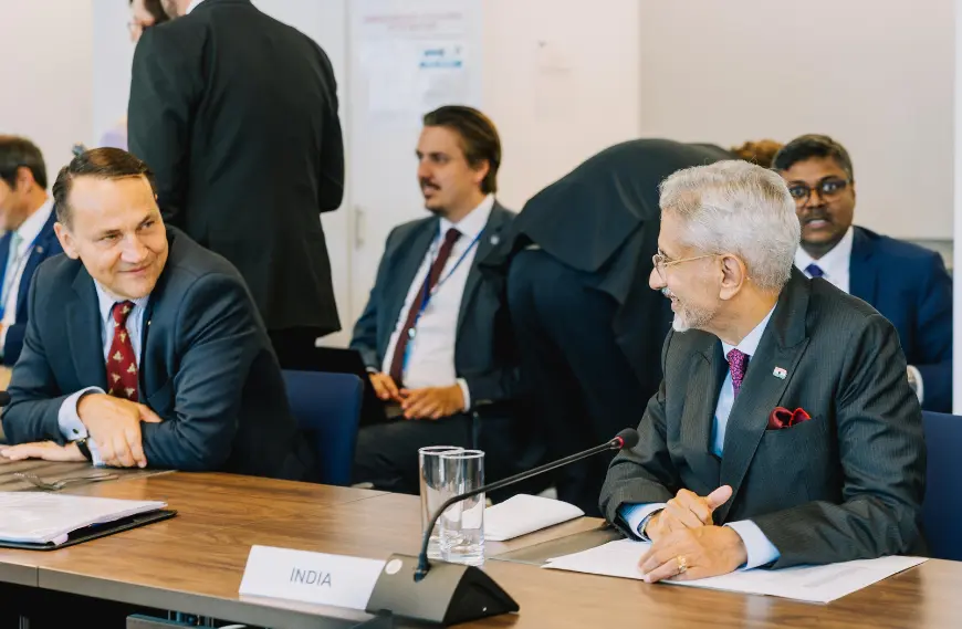 Trade Wars & Oil Politics: Tariffs as Diplomacy