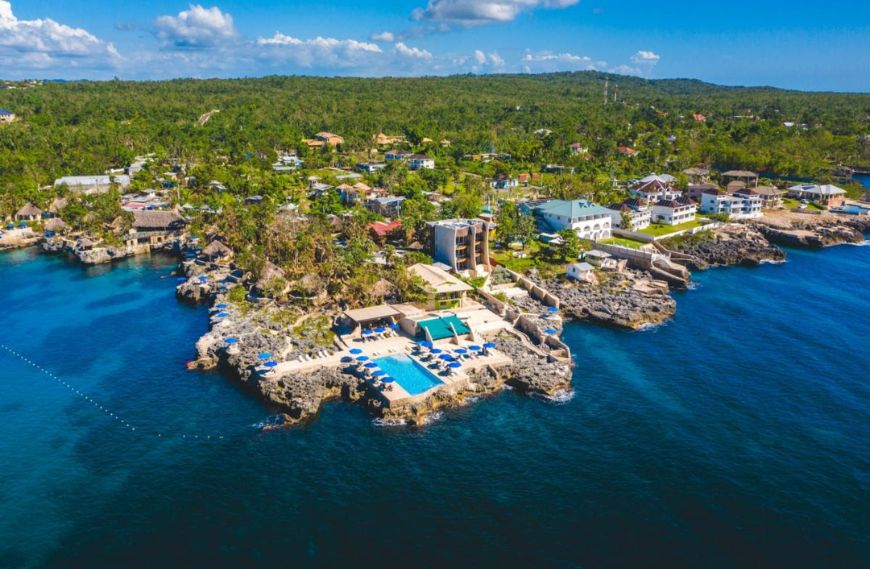 Jamaica Tourism Rebounds Strongly, Crosses One Million Visitors After Disruptions