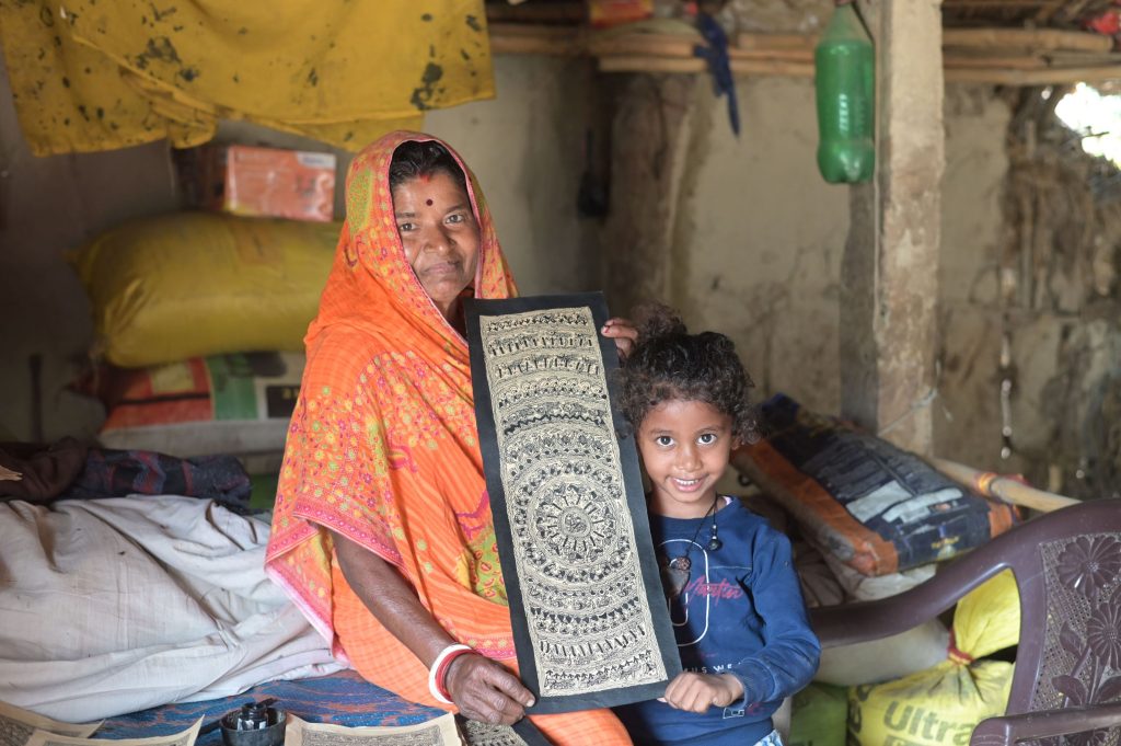 Bengaluru Exhibition Brings Madhubani Art and Bihar Craft Traditions to the Spotlight