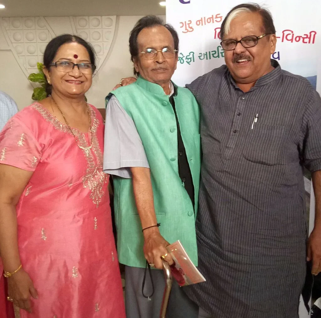 Vekaria couple with Purushottam Upadhyay