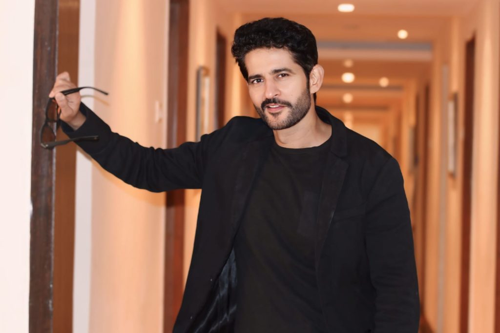 Hiten Tejwani in his Marathi film debut LIVE